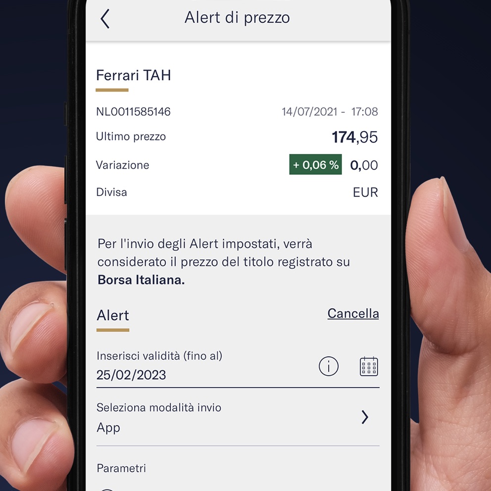 Smartphone con schermata dedicata al servizio Alert e Monitor di prezzo dell'App Mediobanca Premier