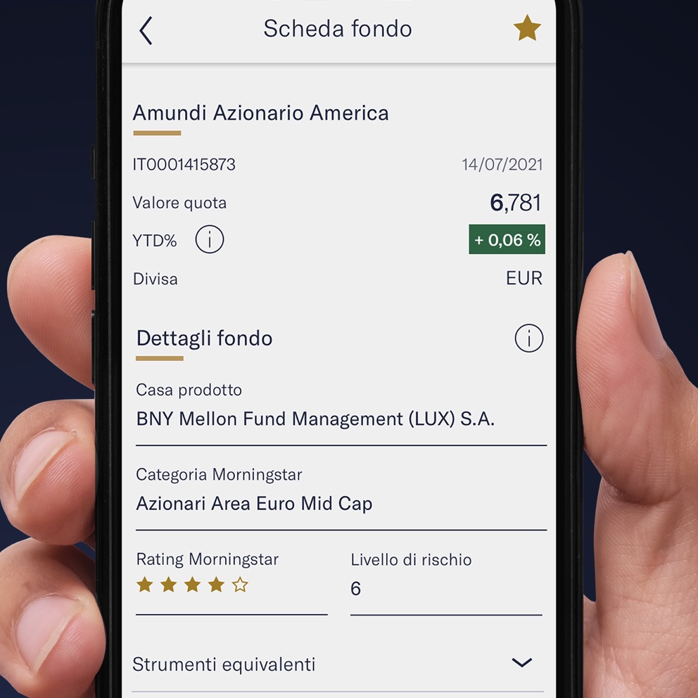 Smartphone con schermata dedicata al servizio Operatività Fondi dell'App Mediobanca Premier