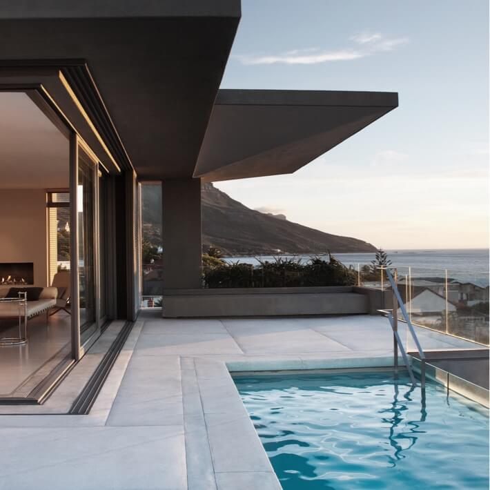 Casa nuova con piscina acquistata con la Promozione Riduzione Spread offerta da Mediobanca Premier